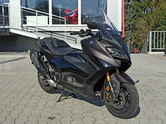yamaha tmax 560 tech max demo - dark magma