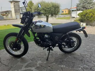 vendo-brixton-motorcycles-felsberg-125-xc-2021-25-usata-a-sommacampagna-codice-951037