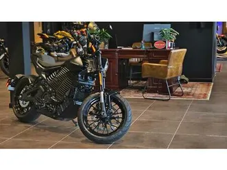 livewire-s2-alpinista