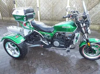 honda-vf-750-trike-q-reg-registered-as-trike-spares-or-repair-turns-over