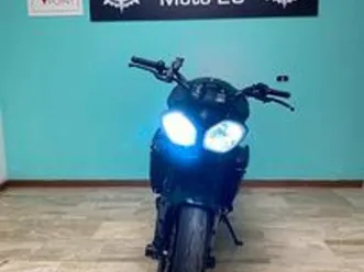 triumph speed triple 1050 - 2011