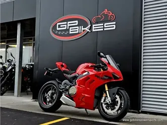 2023-ducati-panigale-v4-s-ducati-red