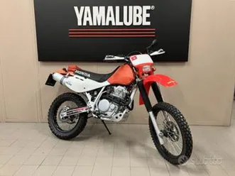 honda-dall-apos-ara-xr-600-r-1990