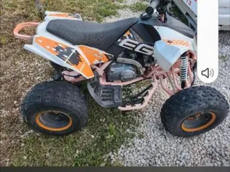 quad-125-bon-etat-200-a-faire-demarrer-ca-fait-un-petit-moment-qu'il-a-pas-demarre