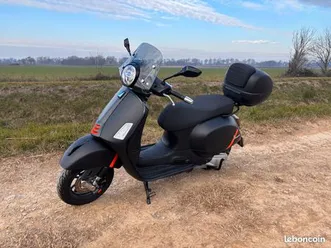 scooter-vespa-piaggo-gts-supersport-300-cc