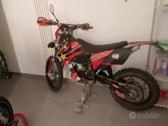 ktm300 exc anno 2001 targato ,in enduro motard