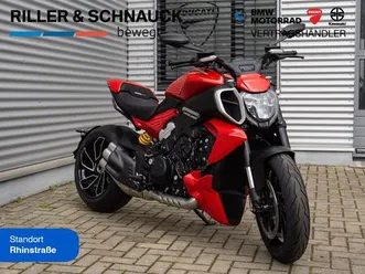 ducati-diavel-v4-red-led-scheinwerfer