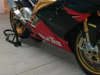 aprilia-rsv-factory-r-red-lion-agueda-e-borralha
