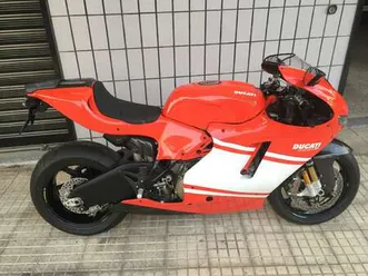 ducati-desmosedici-rr-racing-edition-rosso