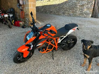 ktm-superduke-1290-r-avec-une-semaine-des-vacances-gratuites