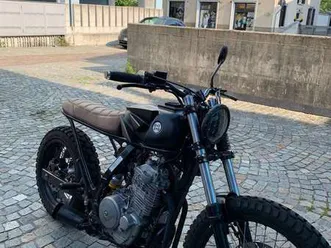 honda-xl-650-dominator-650-custom-nero