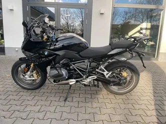 bmw-r-1250-rs-triple-black-3-pakete-aktionspreis