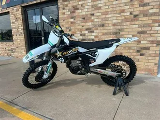 2023-husqvarna-fc-450-rockstar-edition