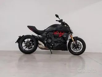 ducati diavel 1260 s total black