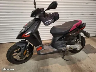 scooter-aprilia-sr50-motard