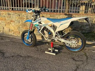 vendo-tm-moto-smr-125-fi-2t-2022-usata-a-arezzo-codice-9631527-moto-it
