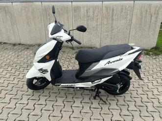 suzuki avenis 125 neufahrzeug mit tageszulassung 12/2024