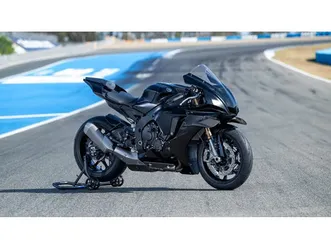 yamaha r1 race • 2025