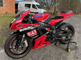 suzuki-gsx-r-750-l2-rennmotorrad-inkl-2-radsatz