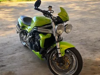 triumph-speed-triple-955