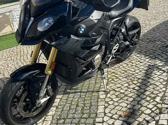bmw-s1000-xr-2019