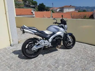 vendo suzuki gsr 600 fafe