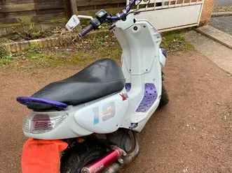 scooter-peugeot-trekker