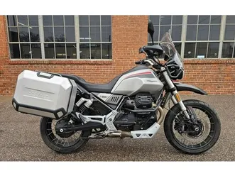 2022-moto-guzzi-v85-tt-travel-e5