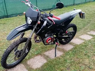 moto-rieju-mrt-50-cc-annee-2023