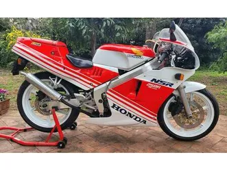 vendo-honda-nsr-250-r-mc-18-fmi-d'epoca-a-roma-codice-9638396-moto-it