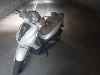 vendo-piaggio-beverly-300-i-e-2010-16-usata-a-torino-codice-9638596-moto-it
