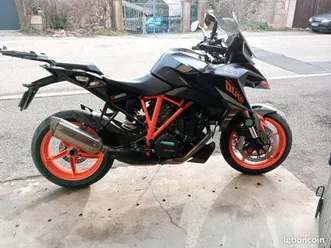 ktm-1290-superduke-gt-2019