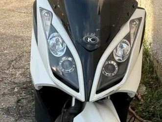 kymco-125-dink-street