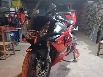 vendo-honda-cbr-900-rr-fireblade-2002-04-usata-a-castrovillari-codice-9639573-moto
