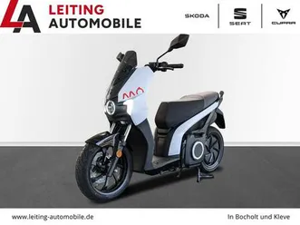 seat-mo-e-scooter-125-oxygen-white-1-gang-automatik