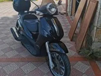 piaggio-beverly-500