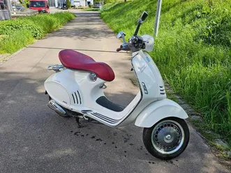 vespa-946-bj-2014