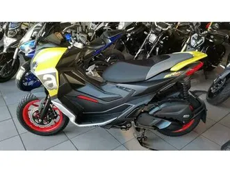 vendo aprilia sr gt 125 sport abs (2022 - 24) nuova a villanuova sul clisi (codice 9331261) - moto.it
