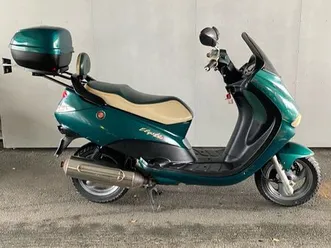 peugeot-elyseo-125-roland-garros