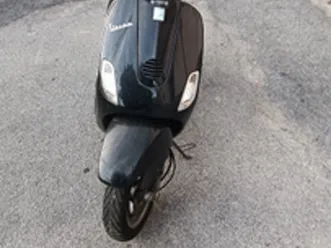 piaggio-vespa-lx-50-2t
