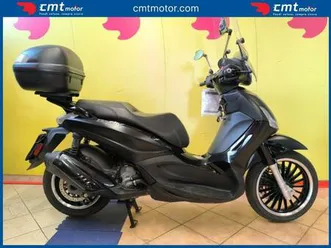 vendo-piaggio-beverly-300-i-e-police-abs-asr-2017-20-usata-a-roma-codice-9641083