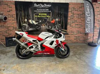 used-yamaha-yzf-r1-for-sale-in-chesterfield