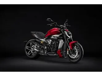 ducati xdiavel v4