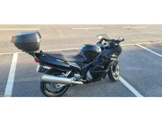 honda-cbr-1100-xx-superblackbird