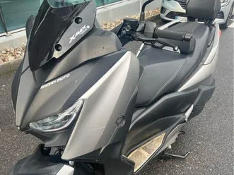 scooter-yamaha-x-max