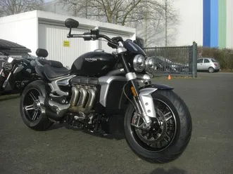 triumph-rocket-3-gt-abs-tempomat-1-hand