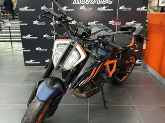ktm 1290 super duke r arancione