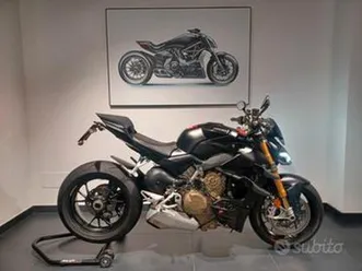 ducati streetfighter v4 - 2021