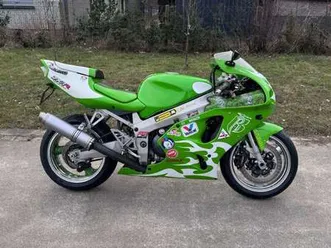 kawasaki-ninja-zx-7r