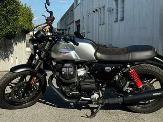 moto-guzzi-v-7-v7iii-stone-s-abs-argento